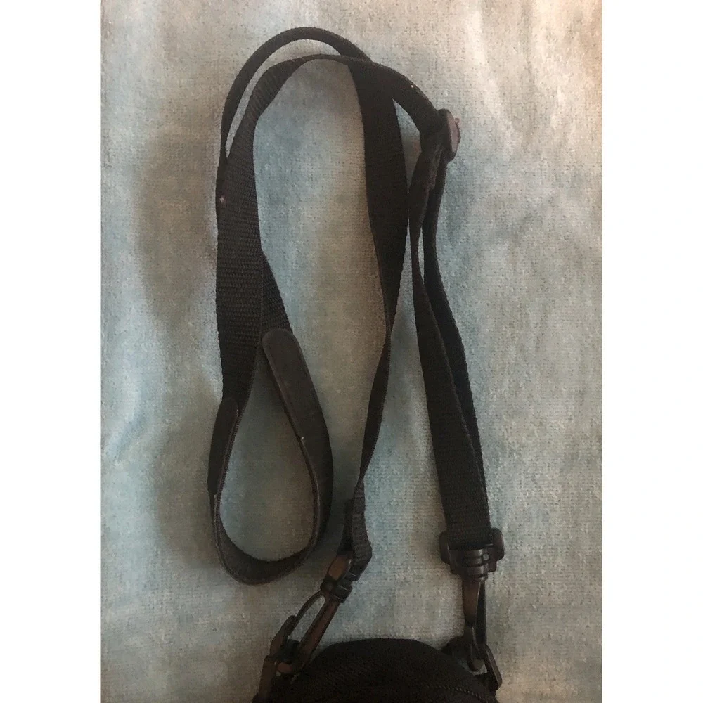 Sony Cyber Shot Camera Case Only Soft Padded  Strap Black 3 Compartments Genuin